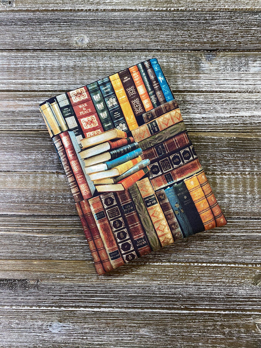 Classic Novels on a Shelf Cotton Padded Book Sleeve | BookGoodies | Book Pocket | Protective Book Bag | Book Pouch | Bookish Nerd Gift