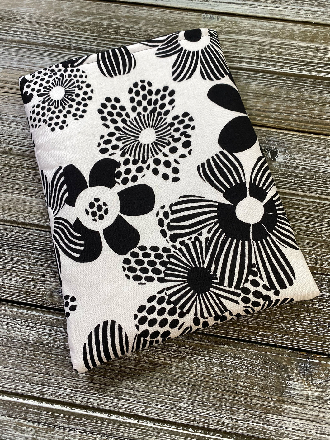 Groovy Black & White Big Bold Print Padded Book Sleeve | Book Pocket | Protective Book Bag | Book Pouch | Bookish Nerd Kindle Accessory